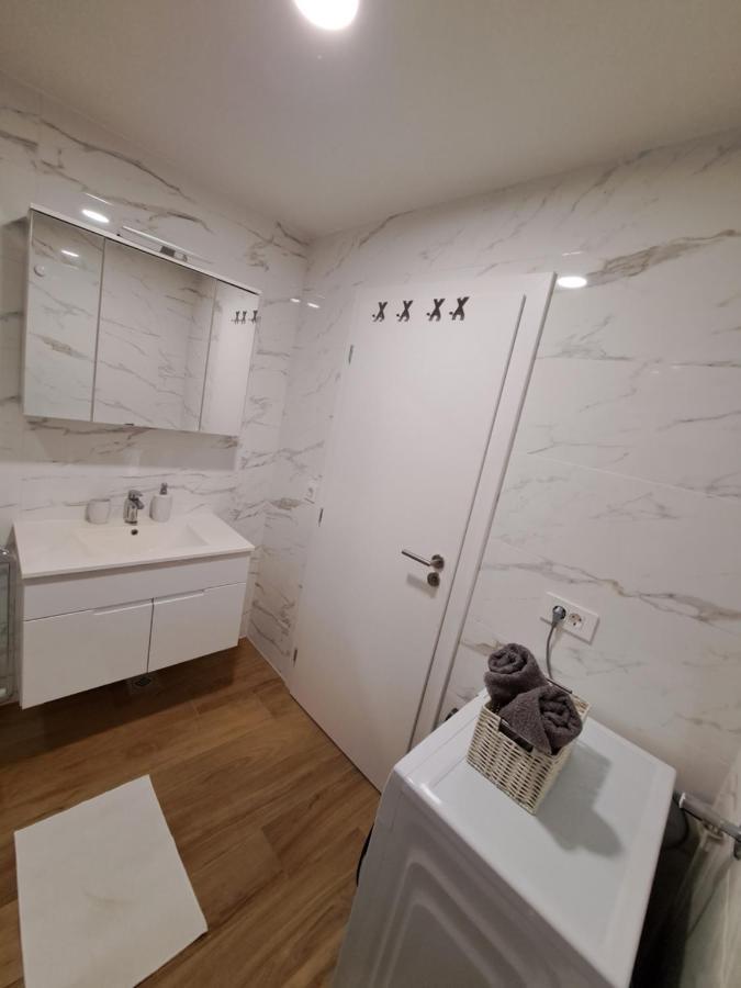 Apartman Tea Малий Лошинь Екстер'єр фото